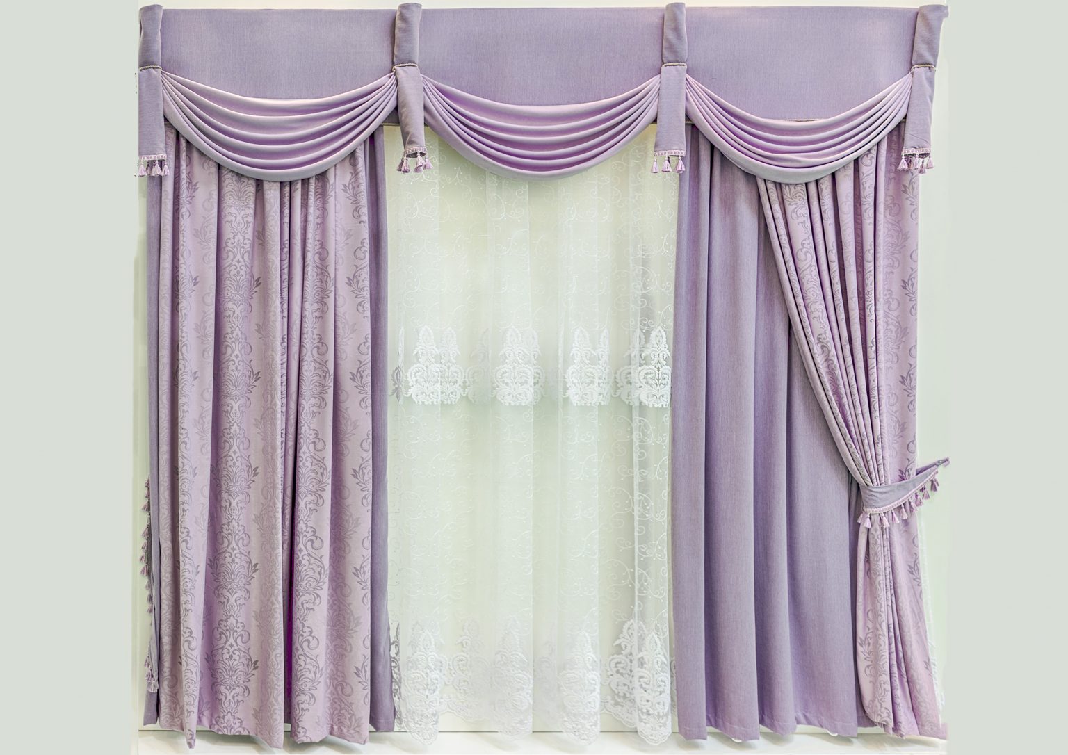 Curtain (Heavy Large) Dry Cleaning Mahaweli Reach Hotel